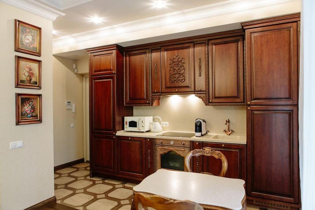 Luxury Old Town Apartment Kaunas Exterior foto