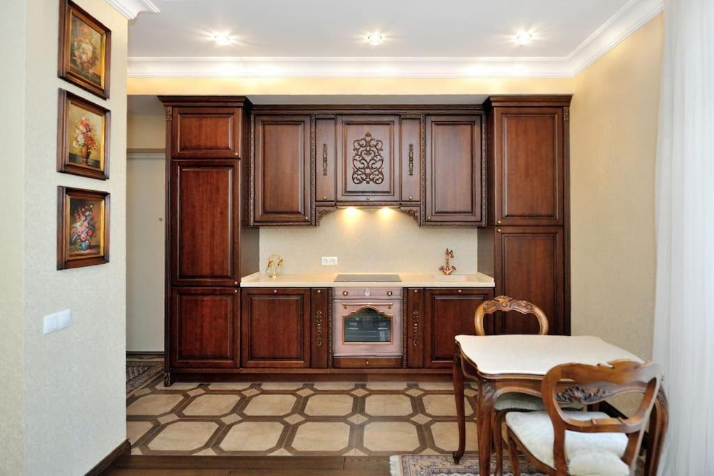 Luxury Old Town Apartment Kaunas Exterior foto
